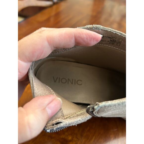 Vionic Upright Faros Fridge Boot, Size 9 - Picture 10 of 11